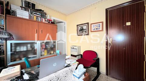 Foto 2 de Piso en venta en La Prosperitat,  Barcelona Capital