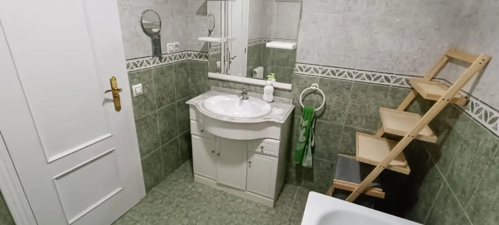 Baño de Casa adosada en venta en Monfarracinos con Calefacción, Jardín privado y Terraza