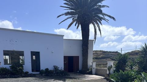 Foto 3 de Casa adosada en venda a Ye, Haría
