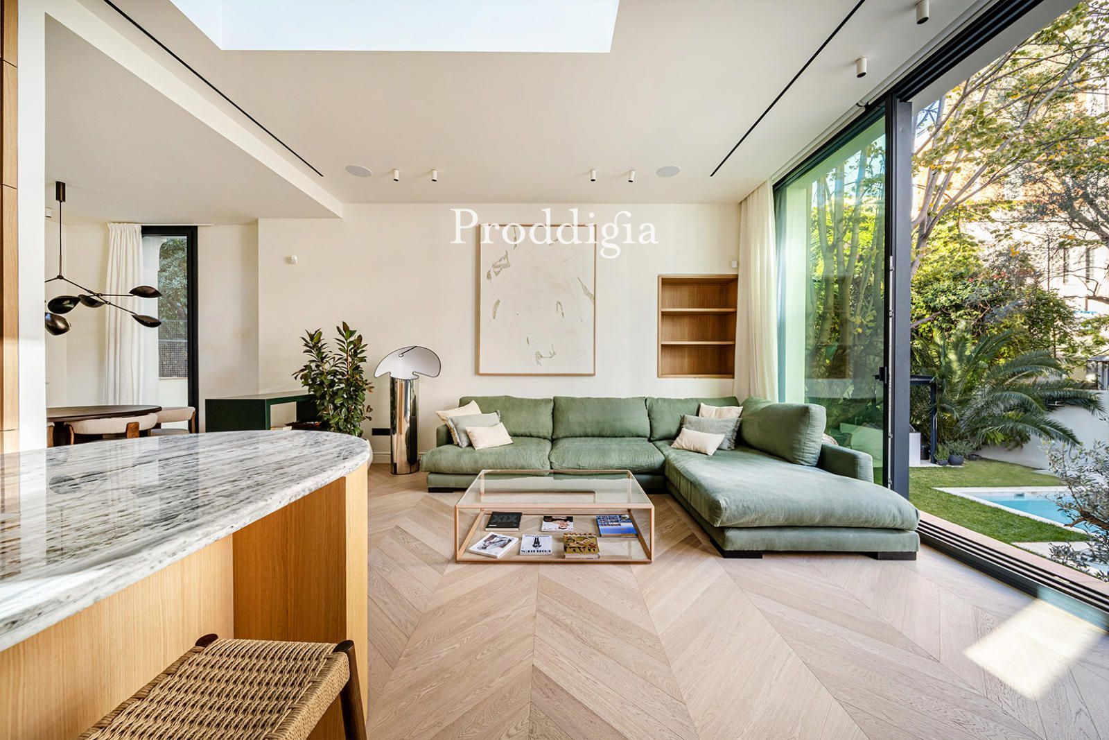 Sala d'estar de Casa o xalet en venda en  Barcelona Capital amb Aire condicionat, Calefacció i Jardí privat