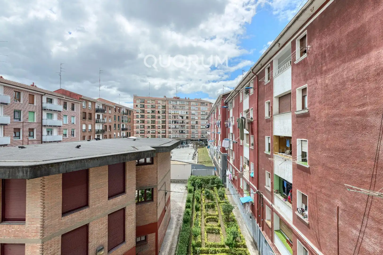 Exterior view of Flat for sale in Basauri   with Heating, Parquet flooring and Terrace