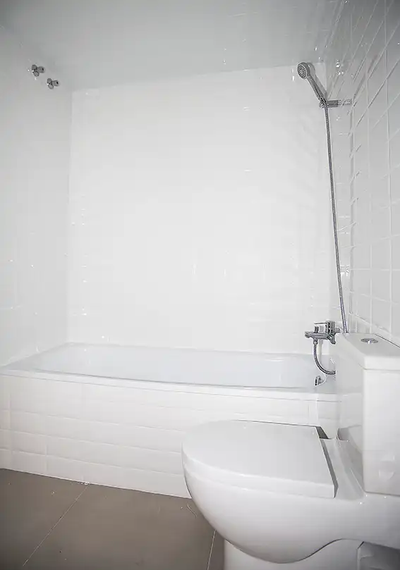 Bathroom of Flat for rent in Barcelona  with Terrace, Storage room and Oven
