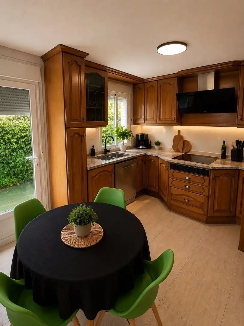 Casa con piscina en venta en Villanueva de la Cañada ciudad, imagen 2