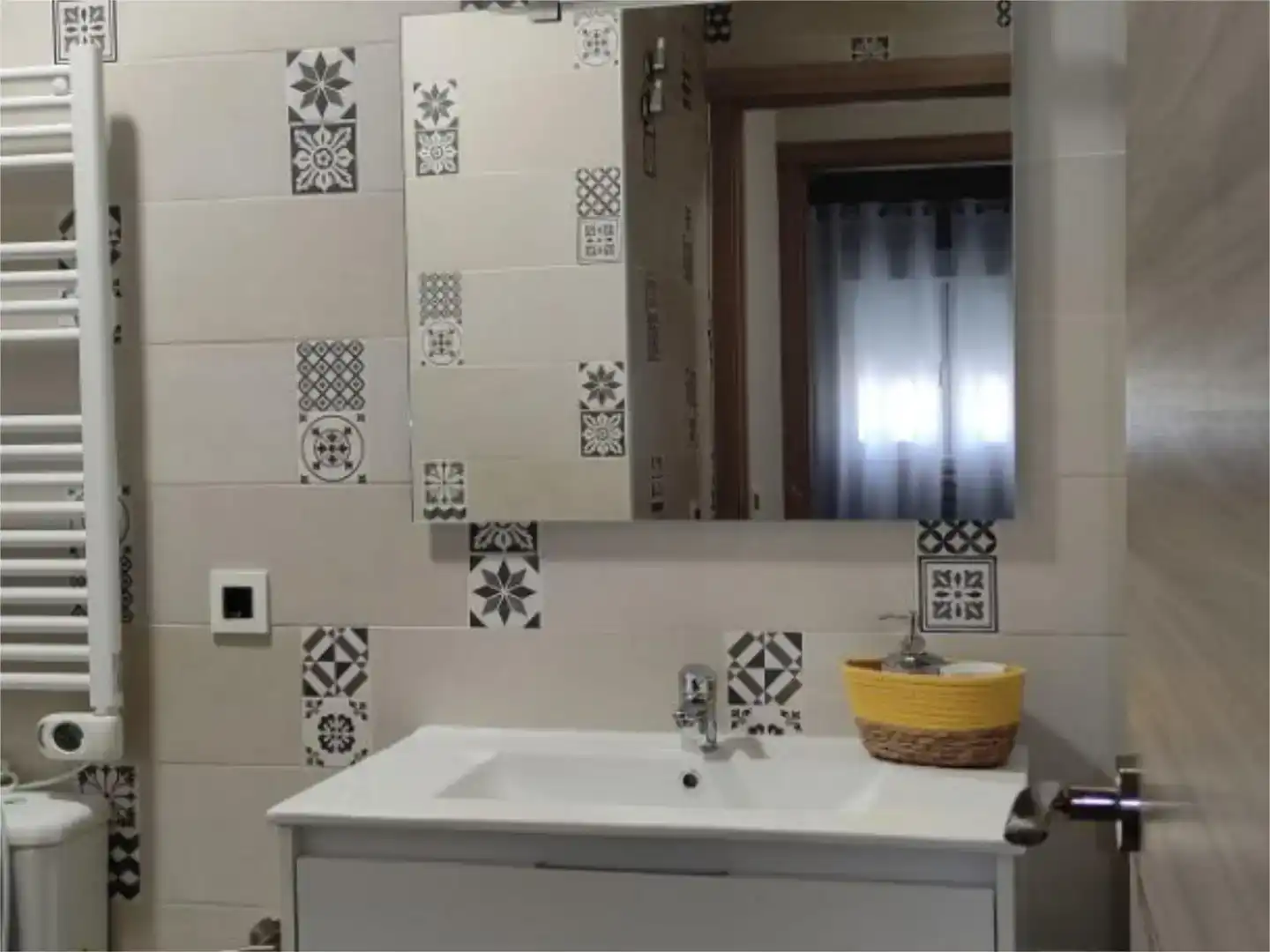 Badezimmer von Wohnung zur Miete in Losar de la Vera