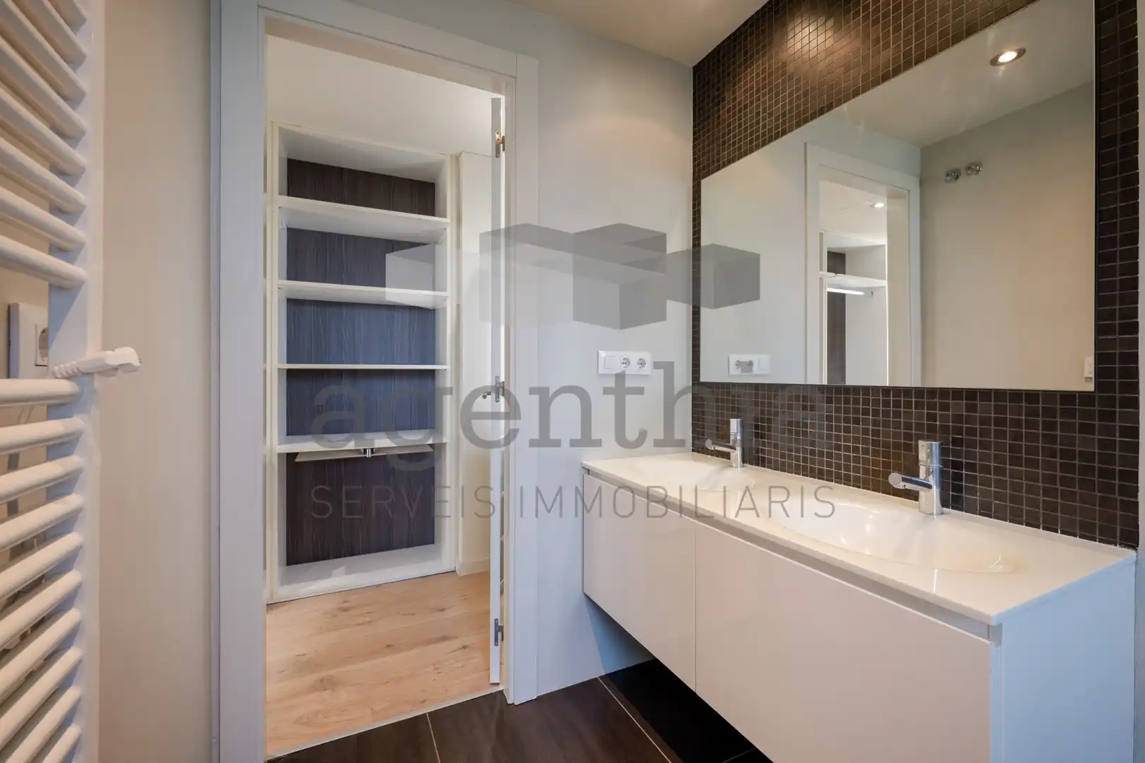 Bathroom of Houses for sale in Vilobí d'Onyar  with Heating, Storage room and Furnished