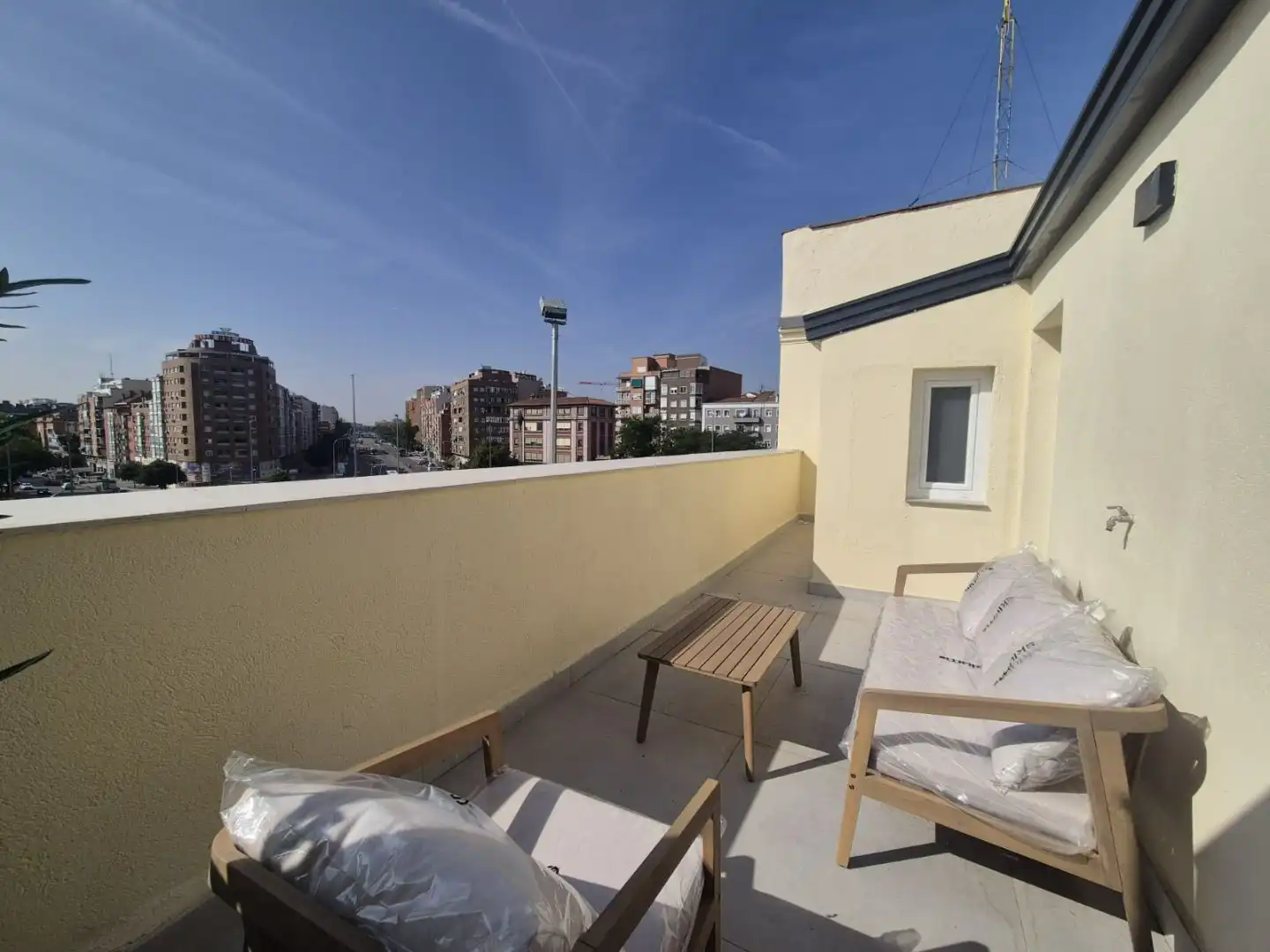 Terraza de Piso en venta en  Madrid Capital con Aire acondicionado y Terraza