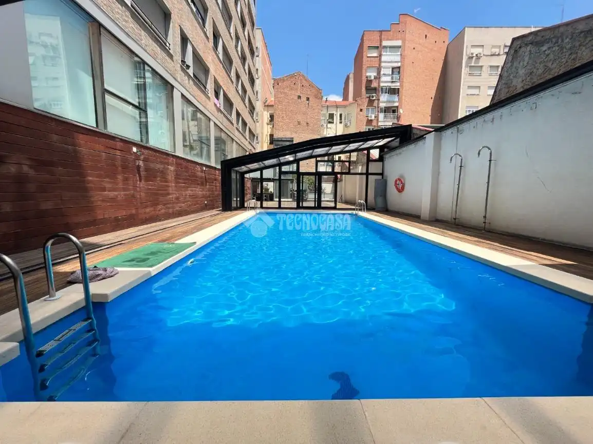 Flat with pool for sale in Chamberí