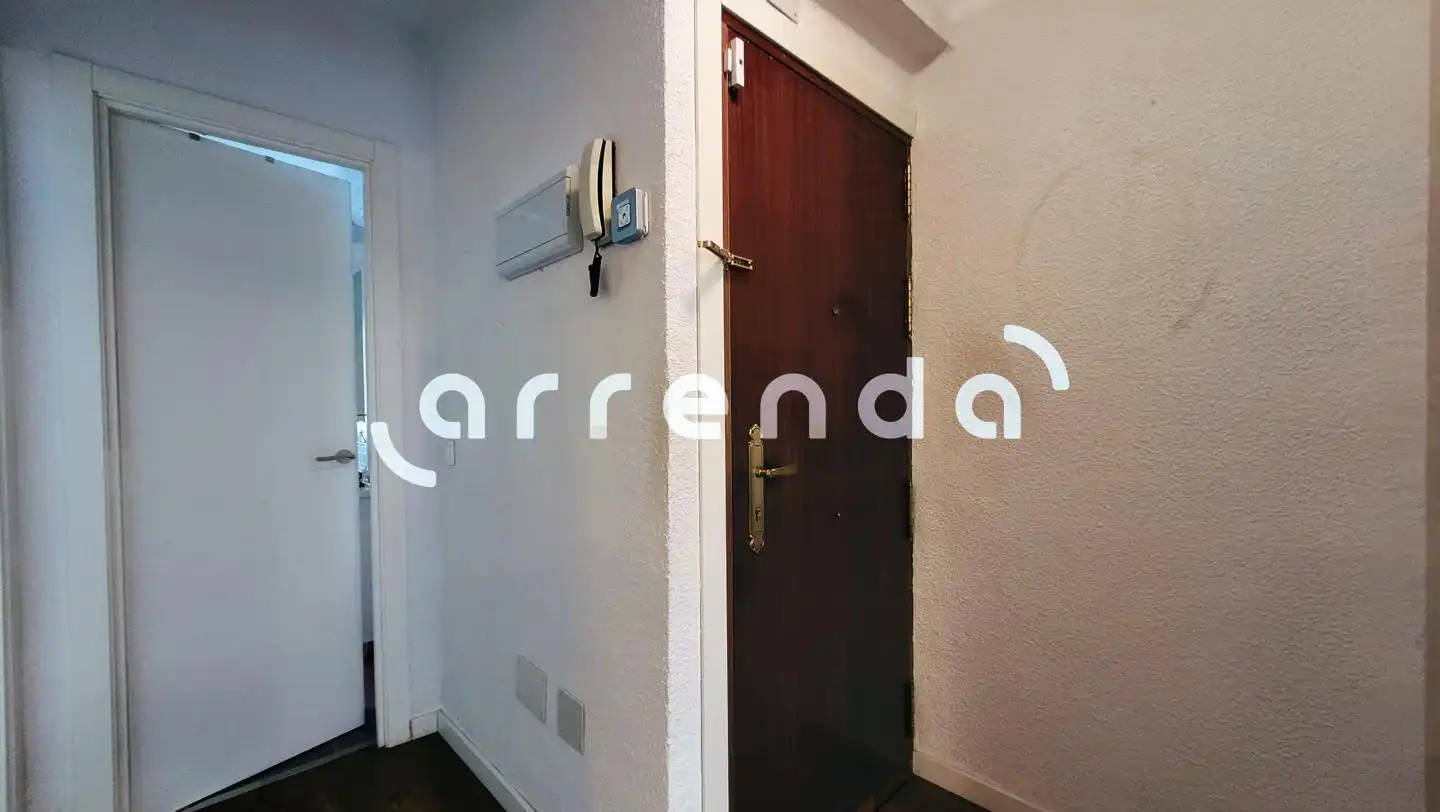 Schlafzimmer von Wohnung zur Miete in Madrid mit Klimaanlage, Heizung und Möbliert