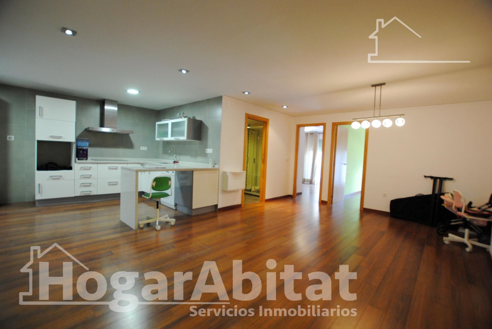 Sala d'estar de Pis en venda en Gandia amb Aire condicionat, Calefacció i Terrassa