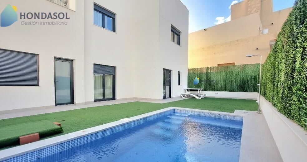 Swimming pool of Single-family semi-detached for sale in Cartagena  with Air Conditioner, Private garden and Terrace