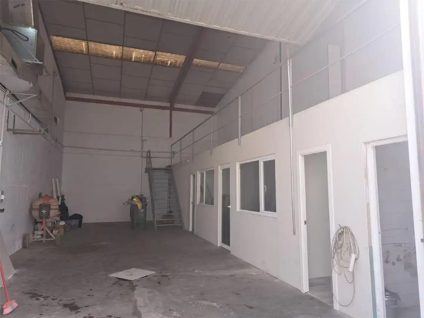 Nave industrial de alquiler en Coslada