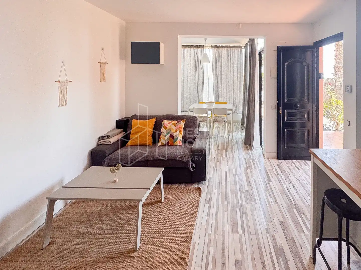 Living room of Houses for sale in La Oliva  with Storage room, Furnished and Community pool