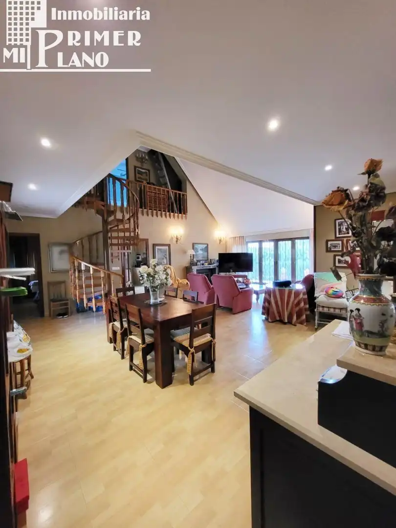 Sala de estar de Casa o chalet en venta en Tomelloso con Aire acondicionado, Jardín privado y Terraza