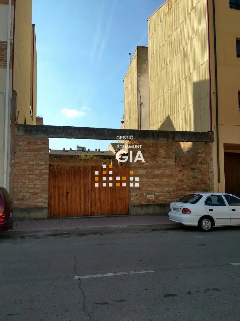 Wohnbaugrundstück zum Verkauf in Carrer de l'Institut 10