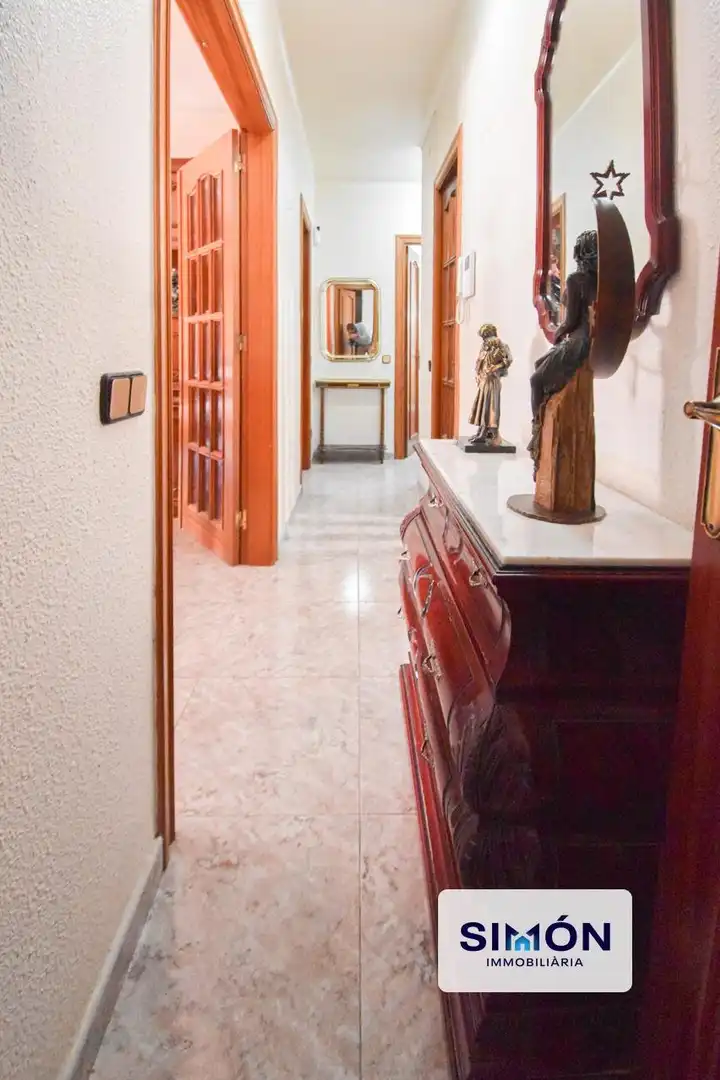 Flat for sale in Manresa  with Balcony