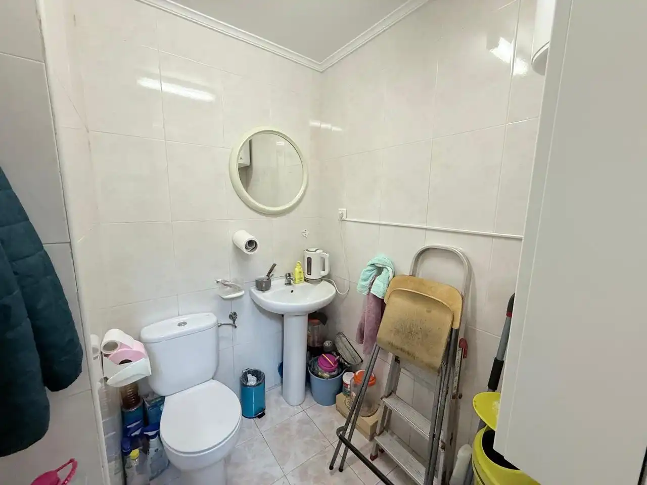 Bathroom of Commercial properties for sale in Castro-Urdiales  with Air Conditioner