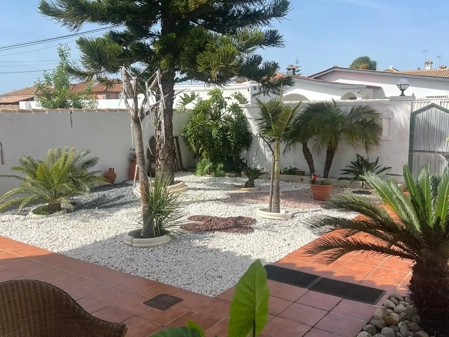 Garden of Houses for sale in Chiclana de la Frontera  with Storage room, Swimming Pool and Oven