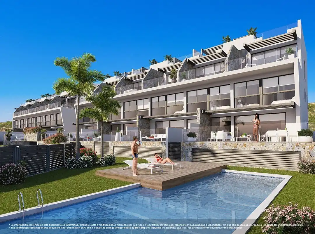 Vista exterior de Apartament en venda en Guardamar del Segura amb Terrassa i Piscina comunitària