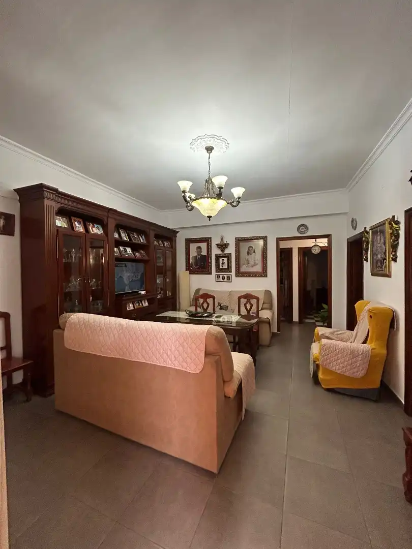Sala de estar de Piso en venta en Villaverde del Río con Aire acondicionado, Terraza y Trastero