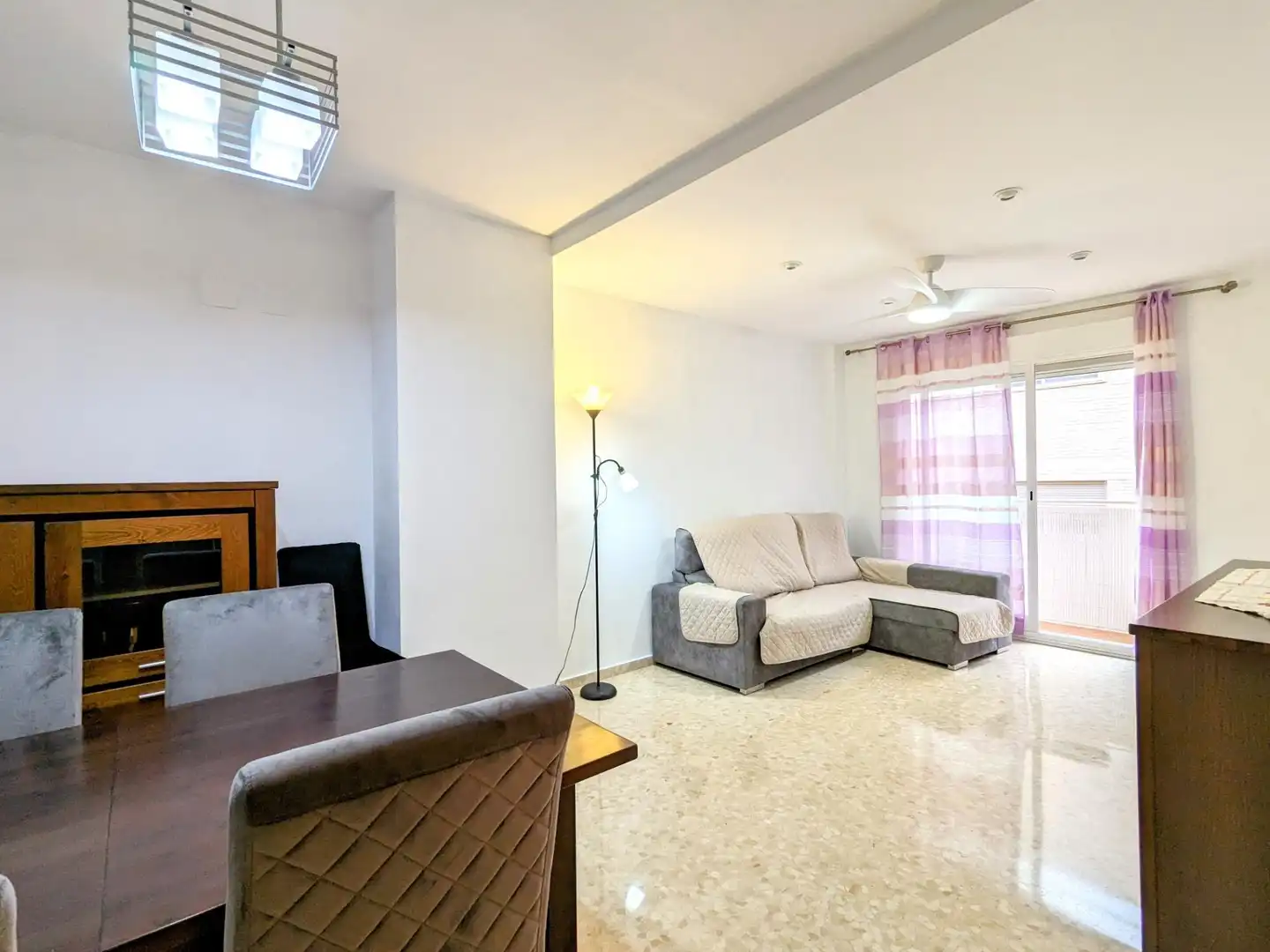 Sala de estar de Piso de alquiler en Rafelbuñol / Rafelbunyol con Aire acondicionado, Calefacción y Amueblado