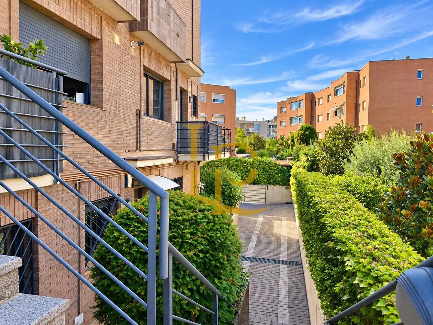 Dúplex amb terrassa en venda a Carrer de Castella 34