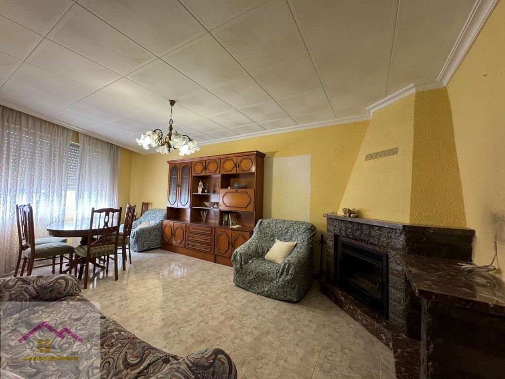 Single-family semi-detached for sale in Calle Constitucion, 3, Santa Magdalena de Pulpis