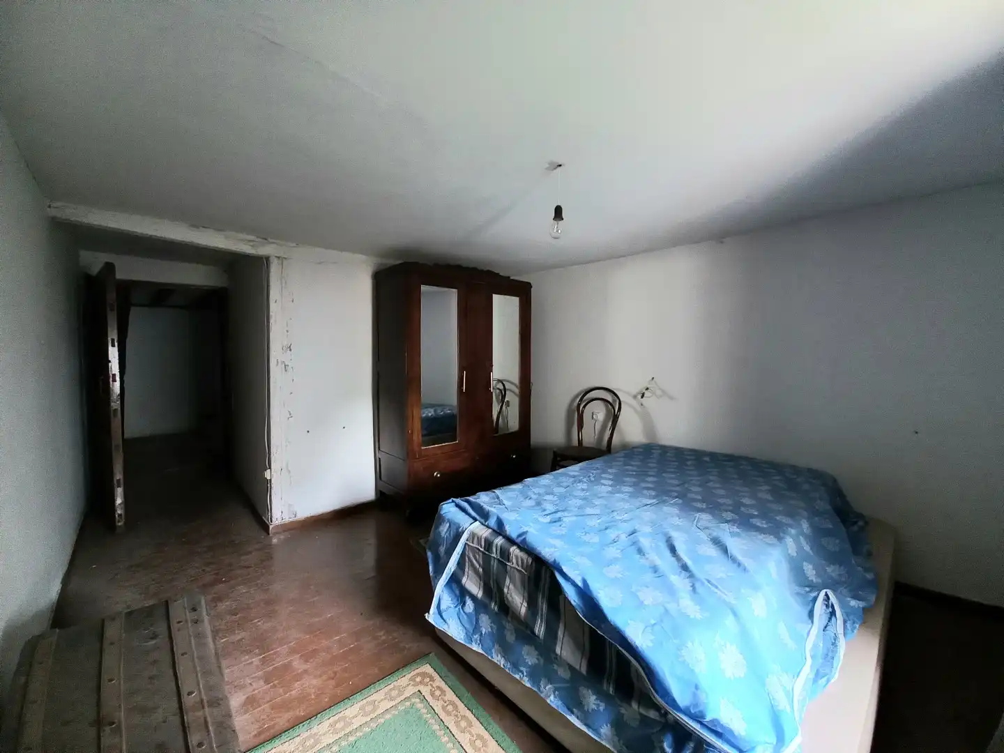 Habitación de Finca rústica en venta en Covarrubias con Jardín privado y Trastero