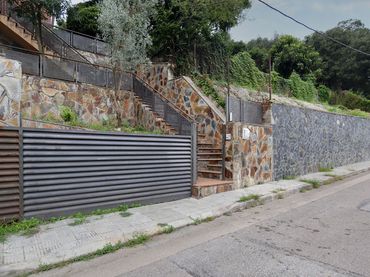Semi-detached house for sale in C/ Baix Ebre,