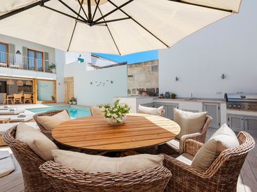 Country house with pool for sale in Pollença Poble