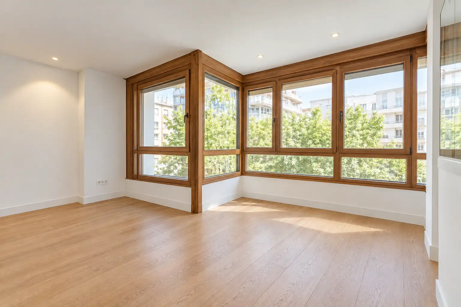 Schlafzimmer von Wohnung zur Miete in Madrid mit Klimaanlage
