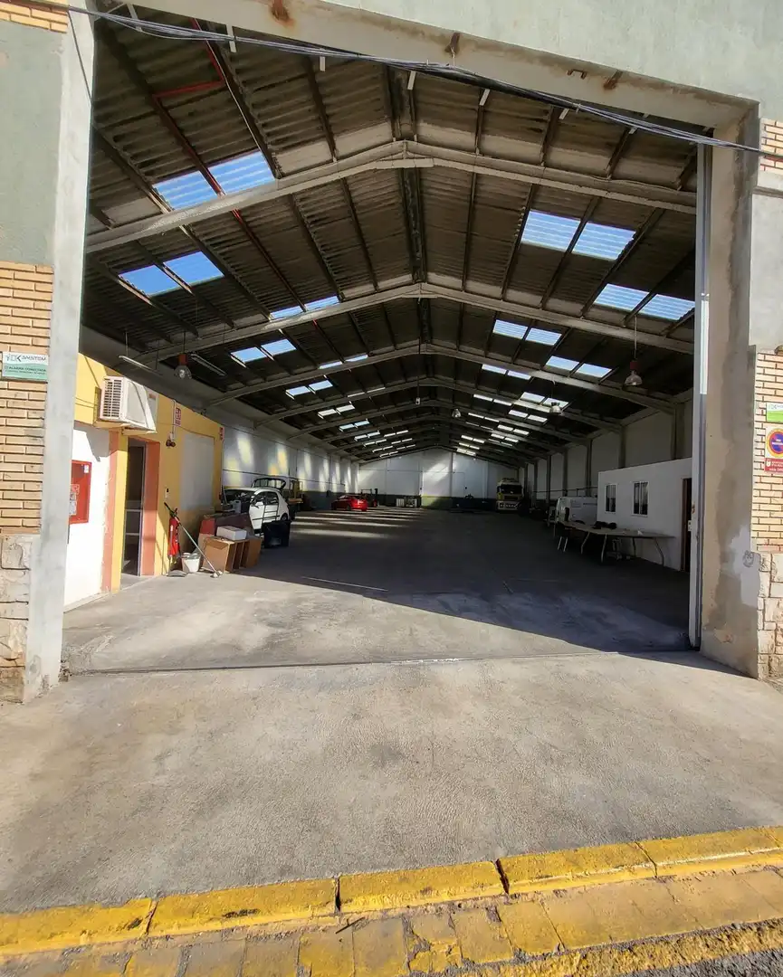 Industrial building to rent in Alaquàs