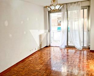 Bedroom of Flat for sale in  Madrid Capital  with Heating, Parquet flooring and Terrace