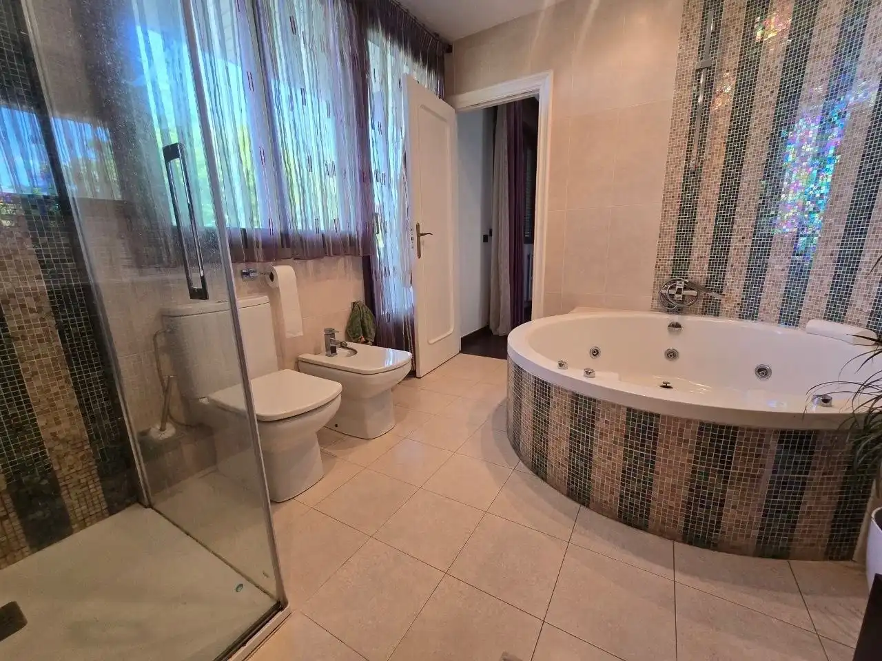 Baño de Casa o chalet en venta en  Logroño con Calefacción, Jardín privado y Terraza