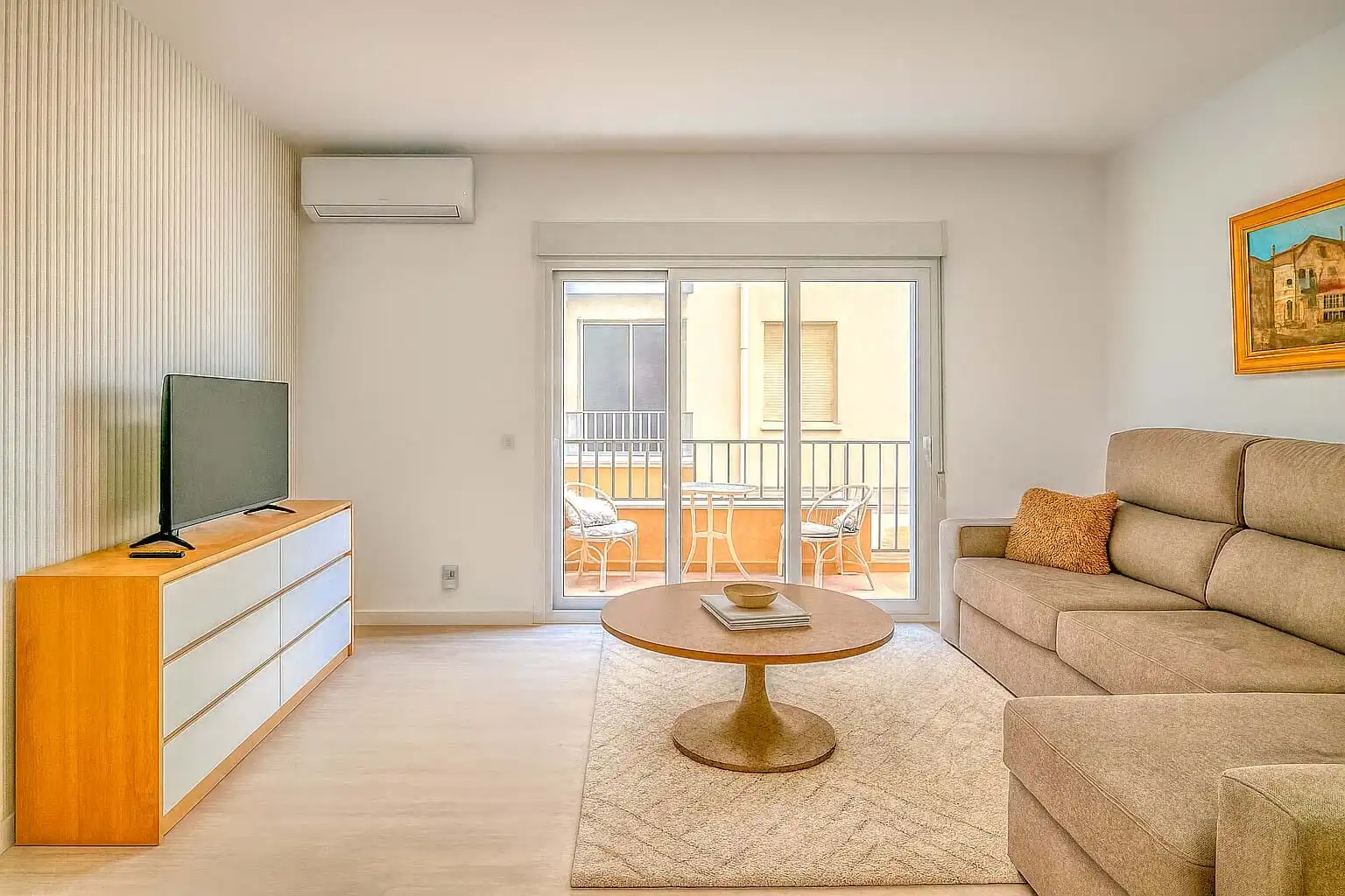 Living room of Flat for sale in El Campello  with Air Conditioner and Heating