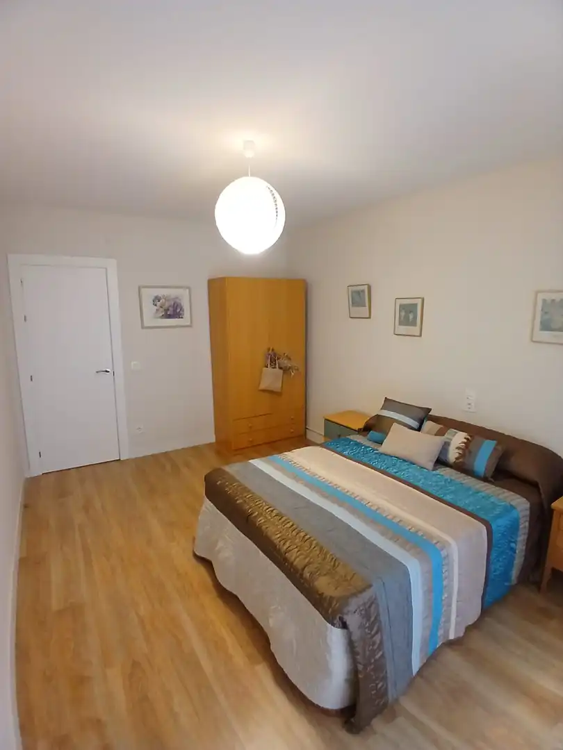 Schlafzimmer von Wohnung zur Miete in Gijón  mit Heizung und Möbliert