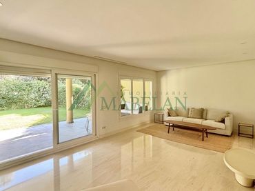 Casa bifamiliare con piscina in affitto a Moncloa - Aravaca