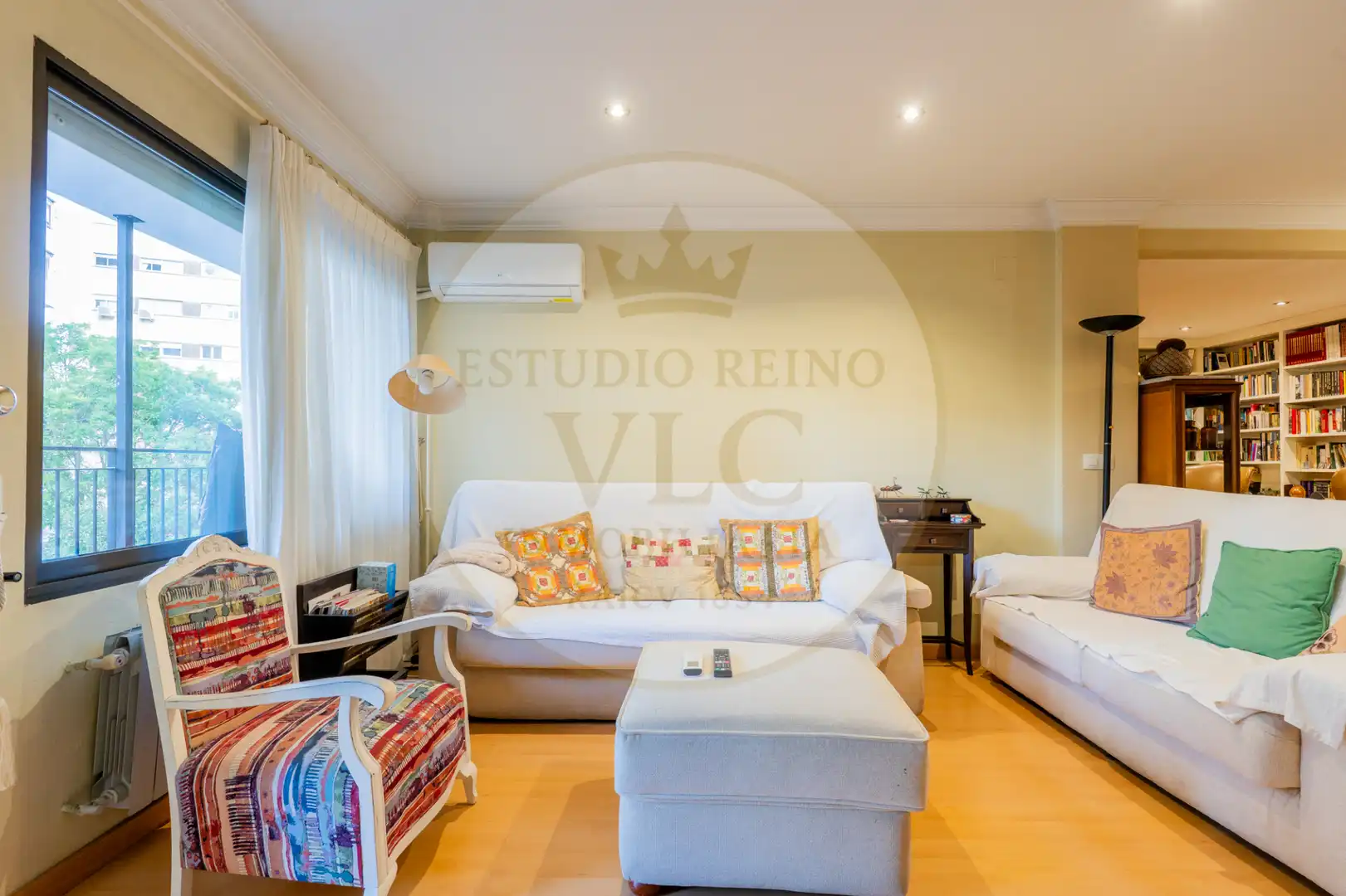 Sala d'estar de Apartament en venda en Valencia amb Aire condicionat, Calefacció i Parquet
