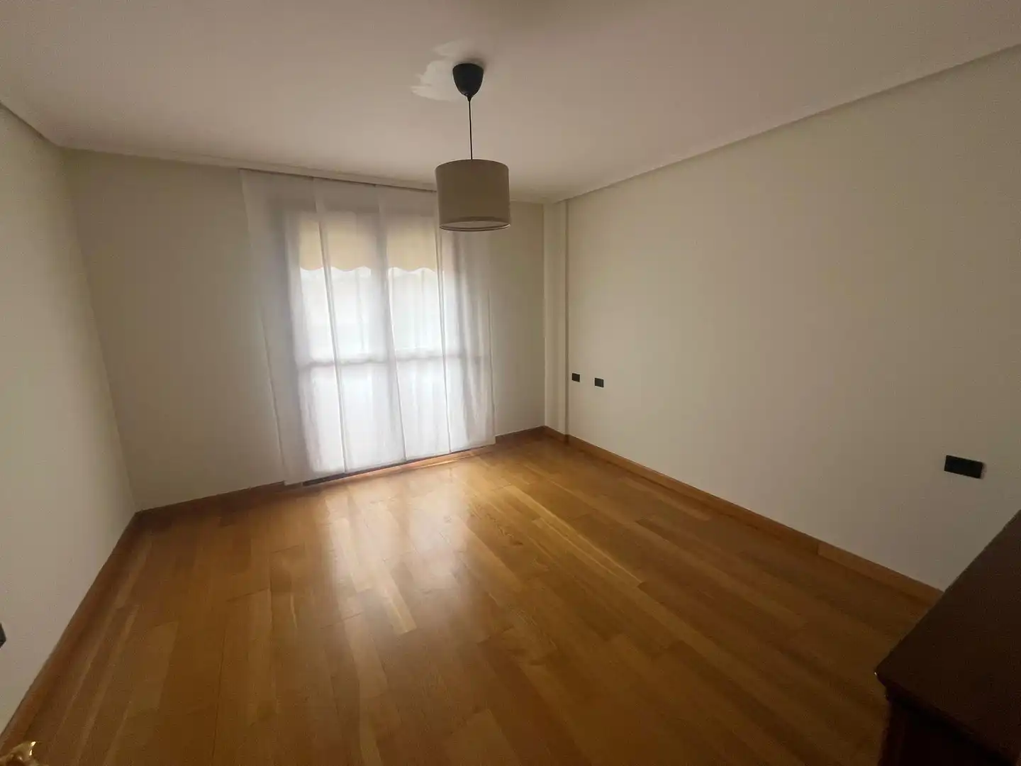 Habitación de Piso de alquiler en Zaragoza con Aire acondicionado, Calefacción y Parquet