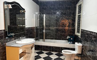 Bathroom of Flat for sale in Valladolid Capital