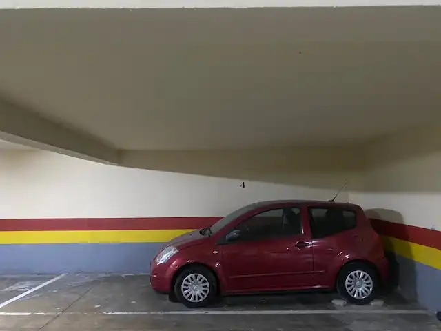 Parkplatz von Wohnung zum Verkauf in Vigo  mit Heizung, Parkett und Abstellraum