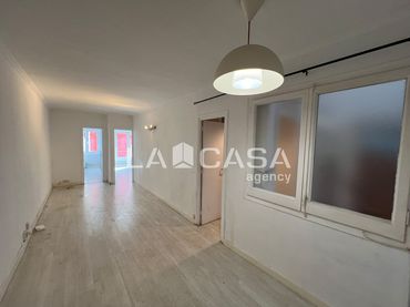Pis amb ascensor en venda a Passatge de Porta