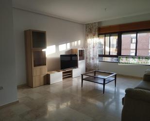 Living room of Flat to rent in Cáceres Capital  with Air Conditioner, Heating and Furnished