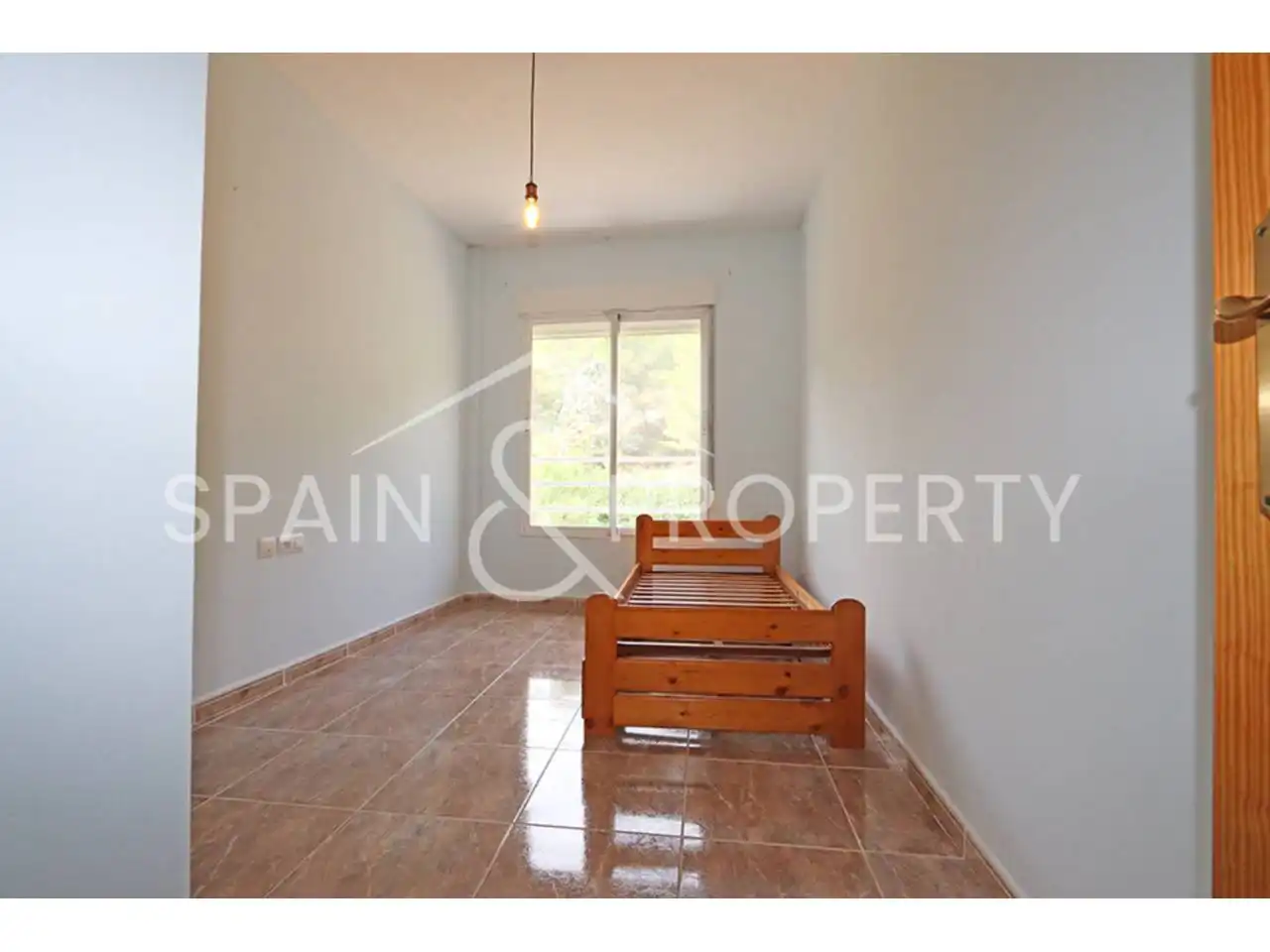 Habitación de Casa adosada en venta en Montroi / Montroy