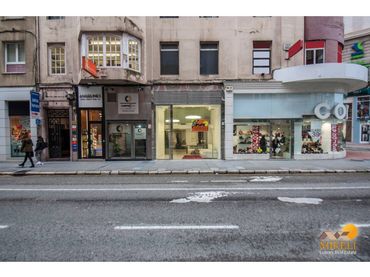 Locale commerciale in vendita a Calle Isabel II 8