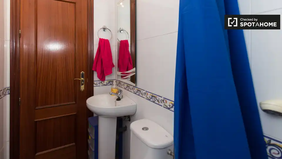 Room in Granada, Granada