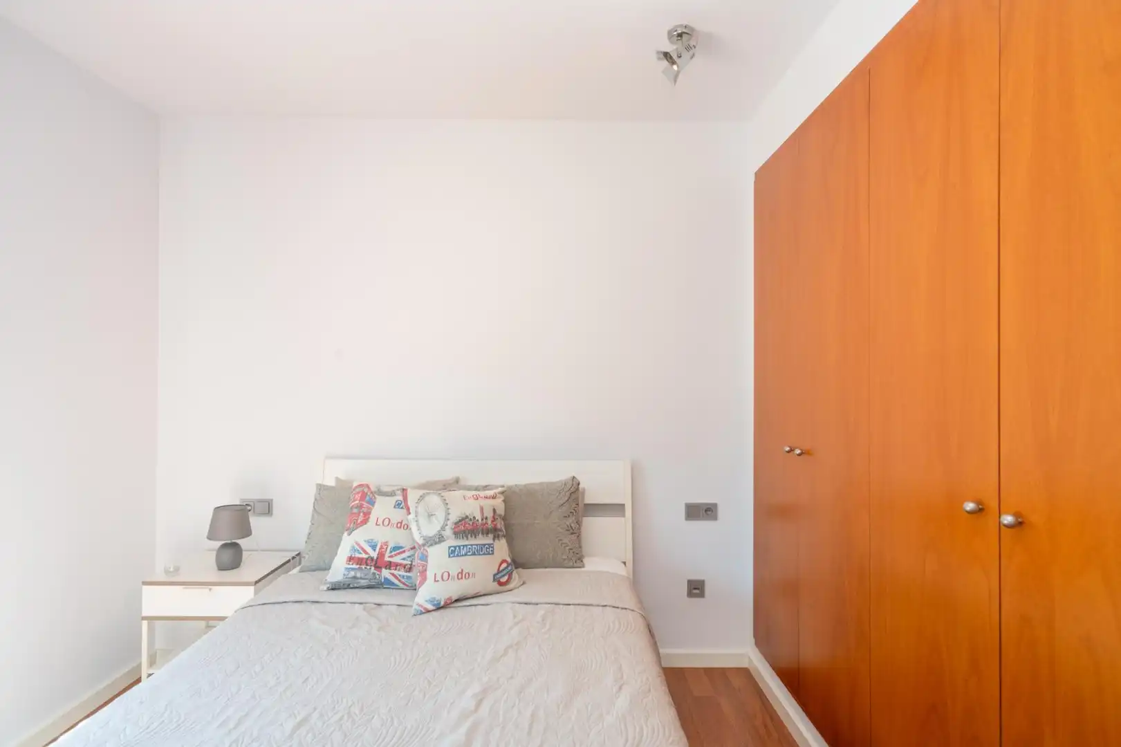 Bedroom of Houses for rent in Girona  with Air Conditioner, Private garden and Terrace