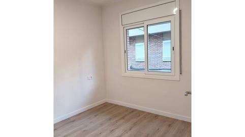 Foto 5 de Piso en venta en Calle Joan de Peguera, El Camp de l'Arpa del Clot,  Barcelona Capital