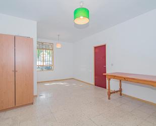 Flat for sale in  Granada Capital