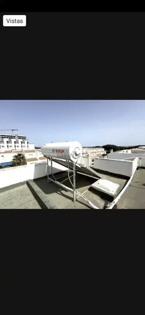 Vista exterior de Casa o xalet en venda en  Almería Capital amb Aire condicionat