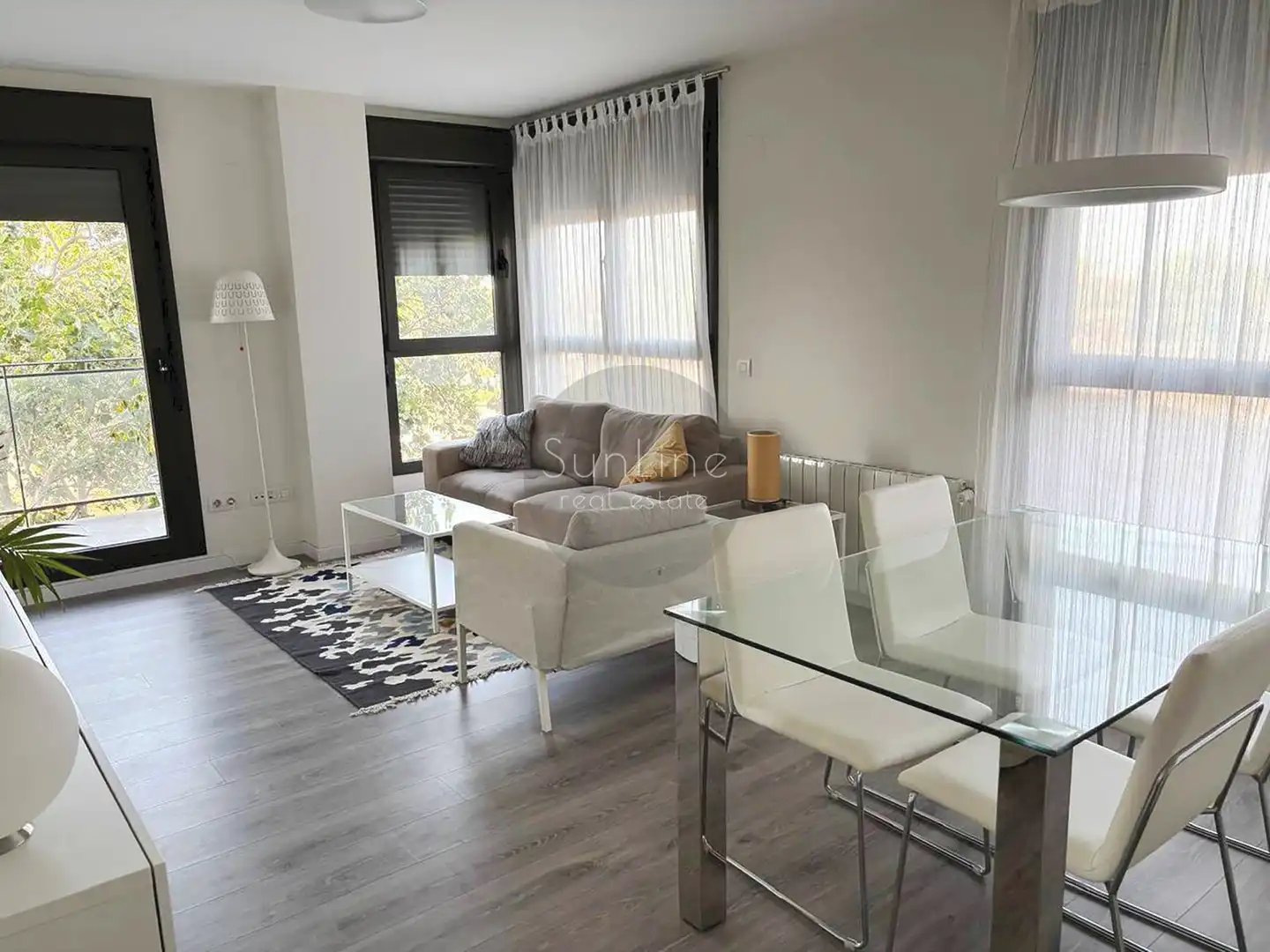 Living room of Flat for rent in Valencia  with Air Conditioner, Terrace and Furnished